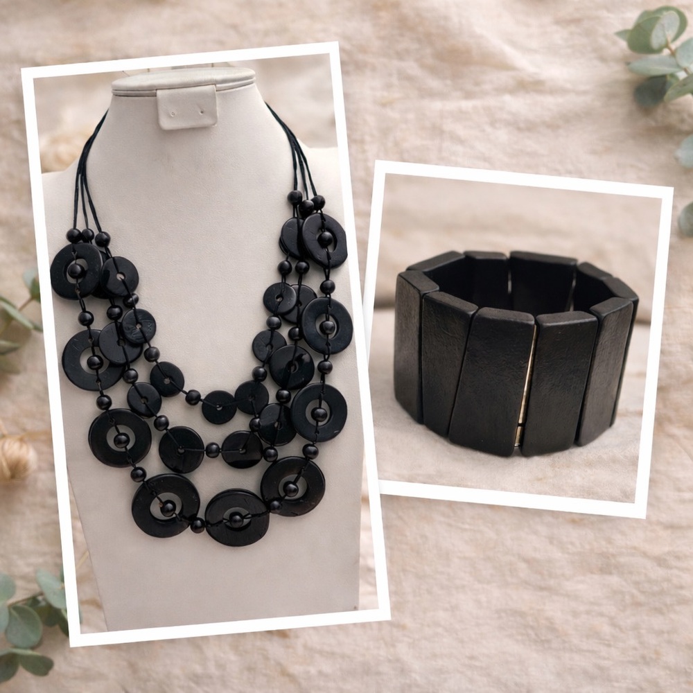 Paparazzi Bold Black Necklace and Bracelet Set